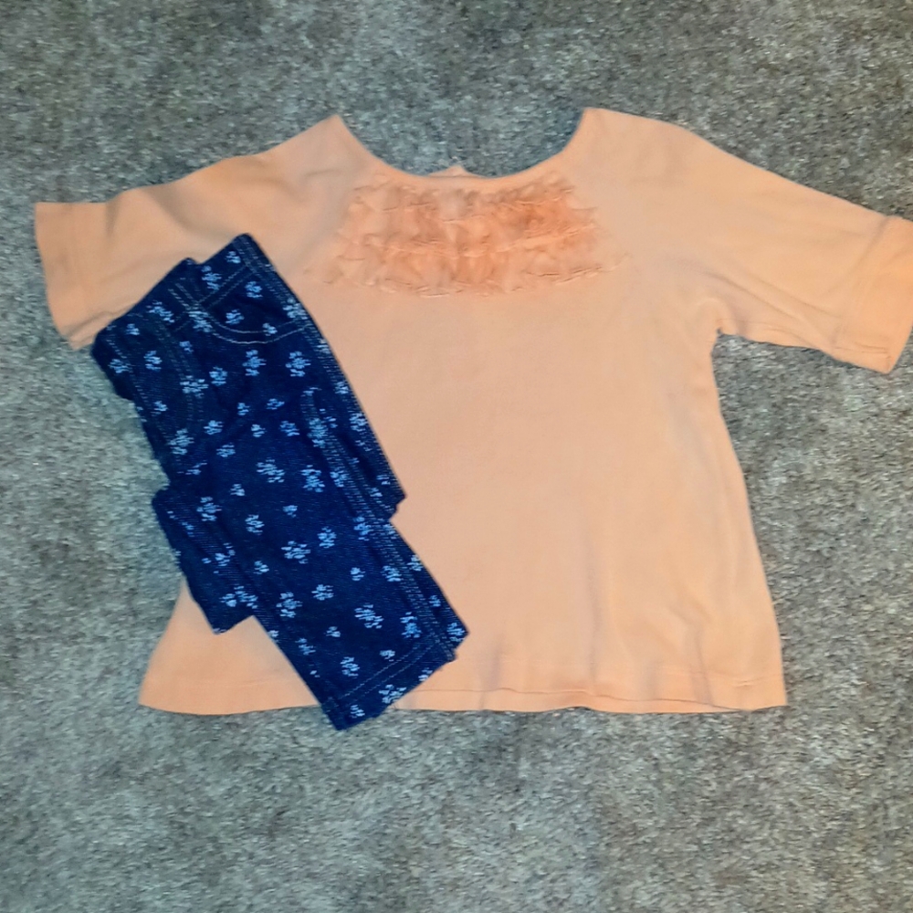 Girls 2 piece outfit Carters Size 2T